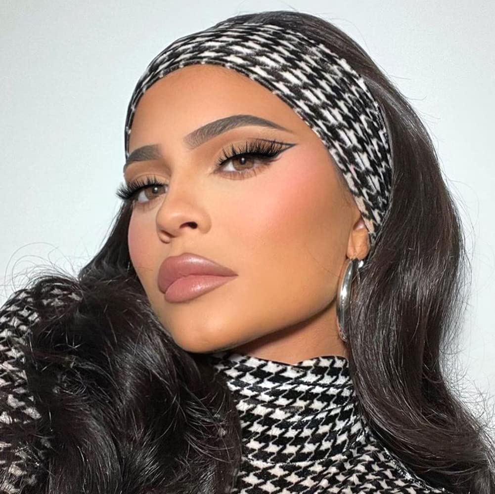 fox-eye-lashes-wispy-faux-mink-lashes-vo-5.jpg