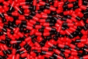 XPRS Nutra Size 3 Empty Capses - 10000 Count Έγχρωμες κενές κάψουλες Ζελατίνης - Χάπια DIY Καψάκιο Γέμισμα - Γέμισμα Γέλη χρώματος για Βιταμίνες και Συμπληρώματα σε σκόνη (Μαύρο/κόκκινο)